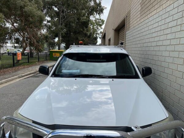 IMG-20250923-WA0038 Toyota Hilux 04/2005-09/2015 Solid Windscreen Sunvisor