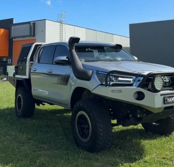 N80 hilux sun visor