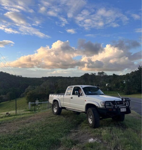 Extra Cab Hilux Sunvisor